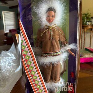 ARTIC BARBIE DOLL- DOLLS OF THE WORLD COLLECTION COLLECTOR EDITION 1996  BY MATE